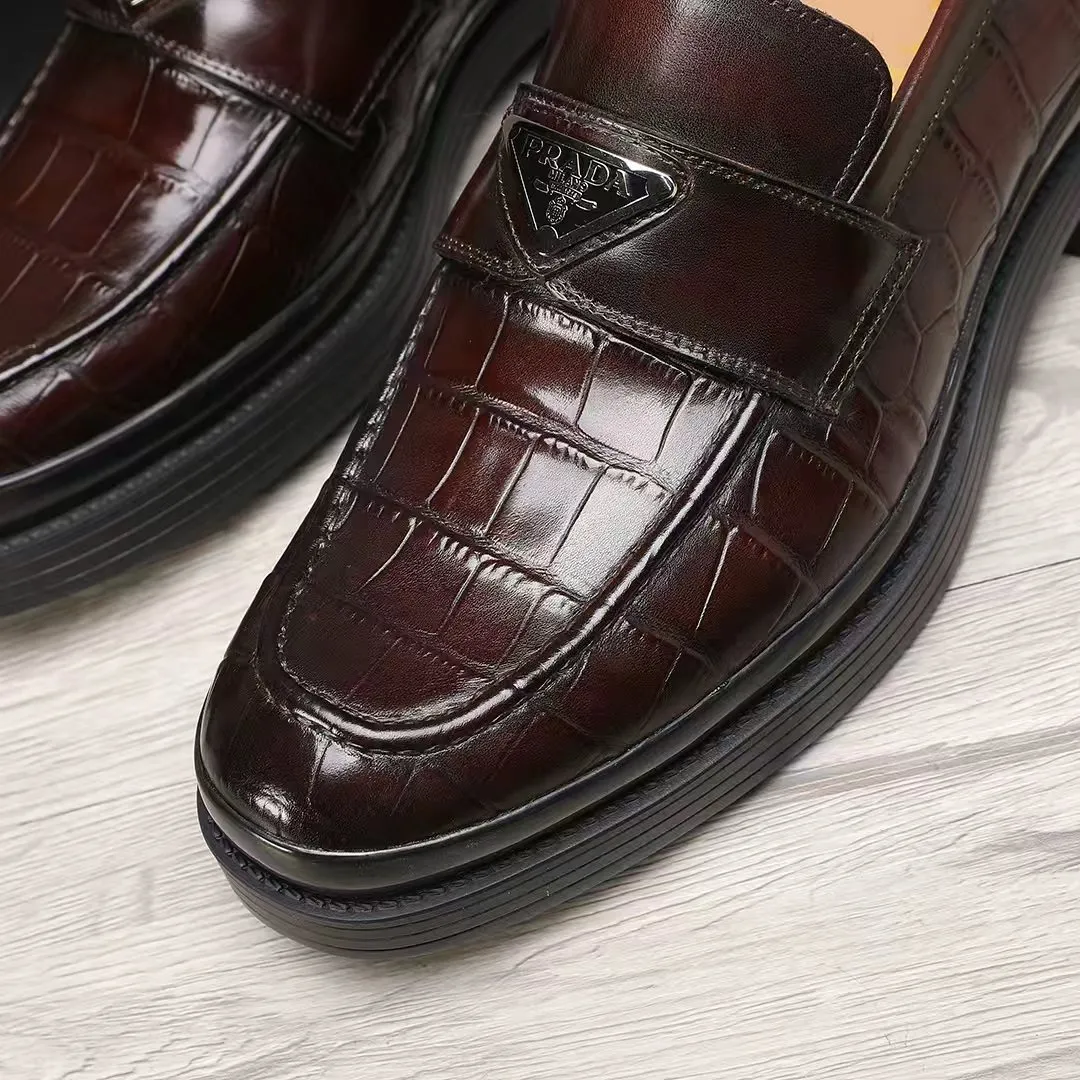 Men's shoes 💰540 💰💰🎩🎩【Prada】Counter 1:1⬆️original reproduction, absolute quality🆗original outsole, high-quality imported rubber, wear-resistant and non-slip, never degummed, upper material: imported first-layer cowhide➕anti-slip foam outsole, official website material, inner material: water-dyed 🐂leather lining, optional! Code number 38-45